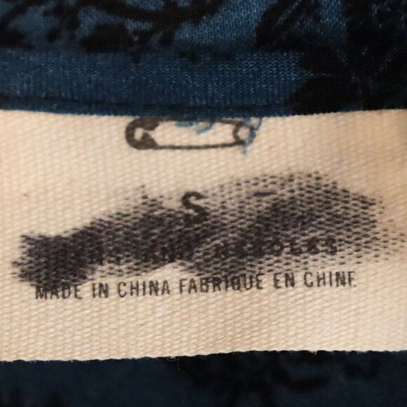 Urban Outfitters PIns & Needles Blue Black Floral Cropped Top Size S New - Picture 7 of 8